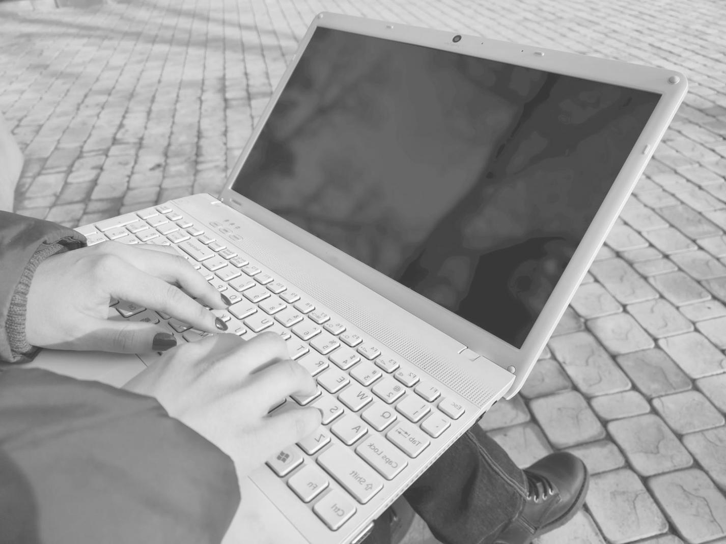 Strukturierte Teamarbeit mit klarem Plan und gemeinsamen Zielen im Arbeitsalltag